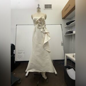 Marchesa Elegant Cream Dress - Size 4